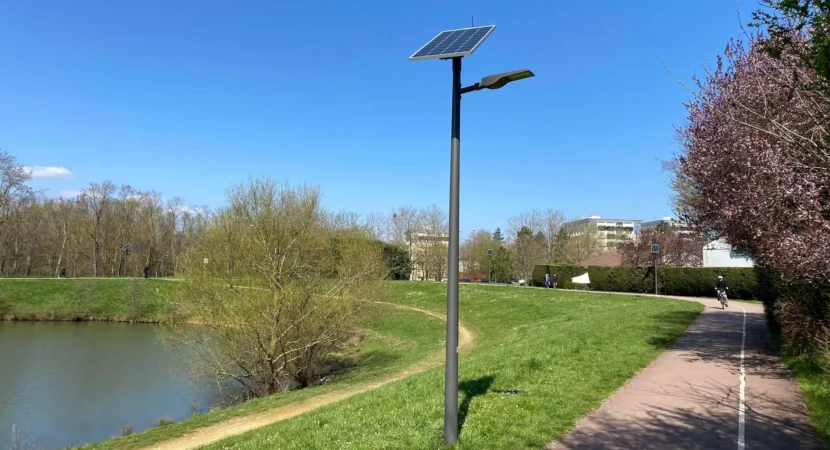 solar street light